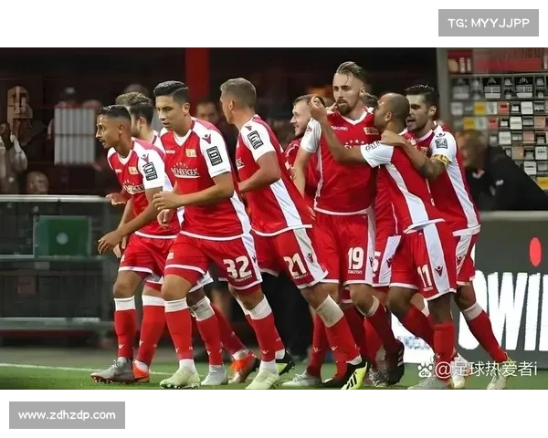 拜仁慕尼黑如何在竞争激烈的德甲赛场中长期保持霸主地位